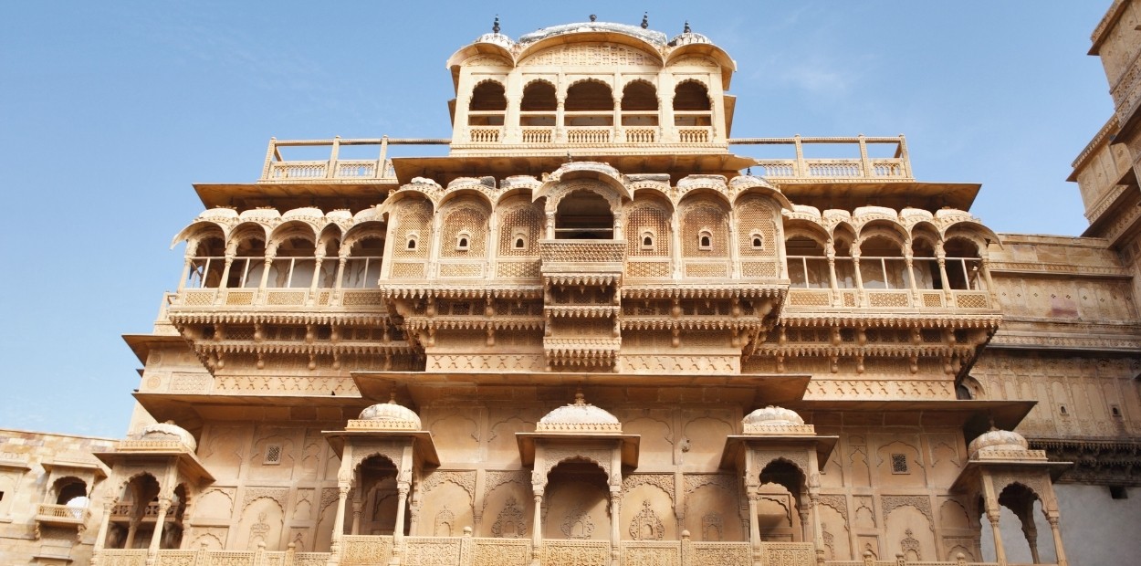 Planning Your Ultimate Tour Package