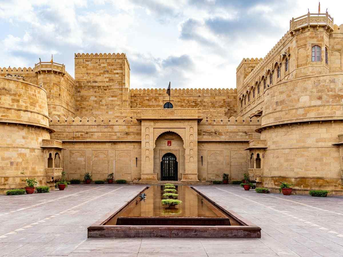 Jaisalmer War Museum